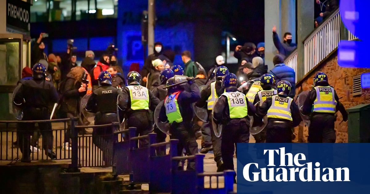 Police under fire for assault of journalist at Bristol protest