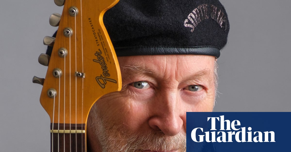 ‘A guy held a knife to my throat and said: play something normal!’ Richard Thompson on crazy crowds, his beloved beret and Sandy Denny’s driving skills