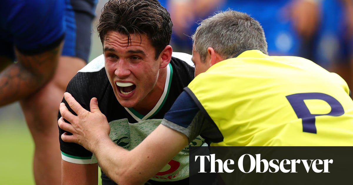 Joey Carbery injury mars Ireland’s World Cup warm-up victory over Italy