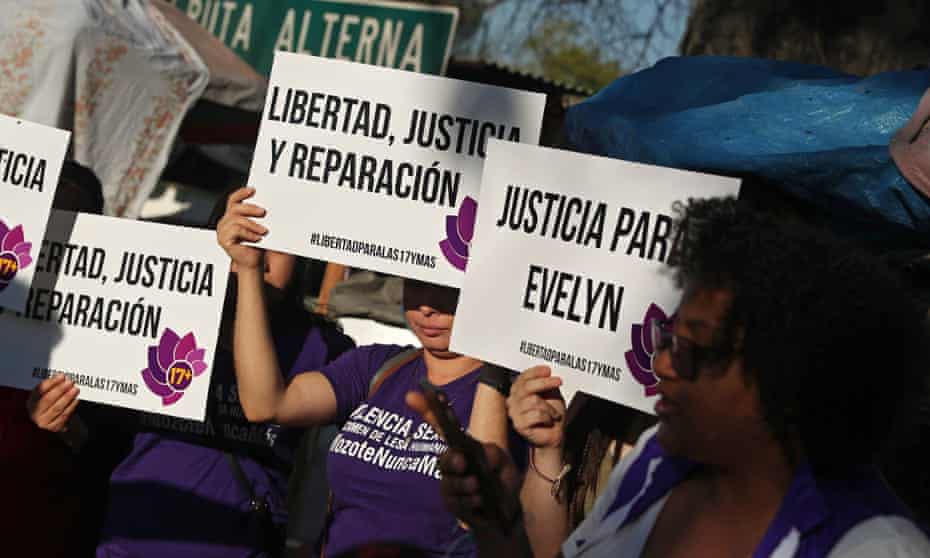 A group of people calls for justice for Evelyn Hernandez as she leaves the Women’s Readaptation Center in Ilopango, El Salvador, Friday. 