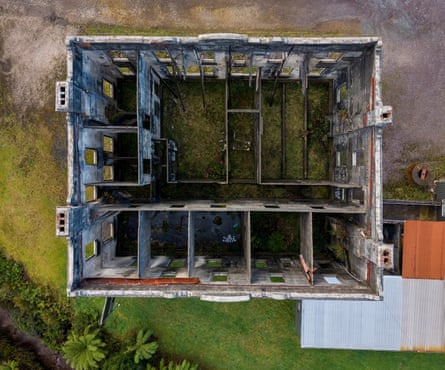 Top down view of Royal Hotel with no roof