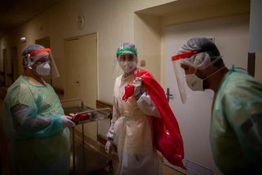 Czech actress Sarah Havacova works during her shift on Covid-19 wards at the Hospital of the Sisters of Mercy of St. Borromeo on 26 February, 2021, in Prague, Czech Republic. Before the Covid-19 pandemic Havacova was an actress with several theatre groups, such as the National Theatre in Prague. In October 2020 she began volunteering at the hospital, where she works for free and also stars in local TV series, whilst ongoing coronavirus restrictions has kept theatres closed.