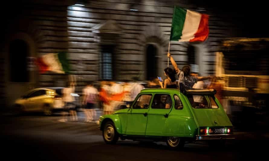 Italian flags in Rome on Sunday night