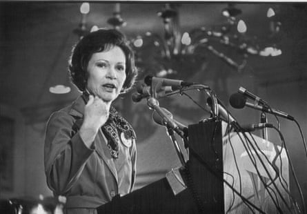 Rosalynn Carter obituary Rosalynn Carter answering a question at a press conference in Denver in 1976 about reports that she sat in on her husband’s strategy sessions. Her reply was: ‘The women of America don’t want to see plastic ladies just standing accepting bouquets.’