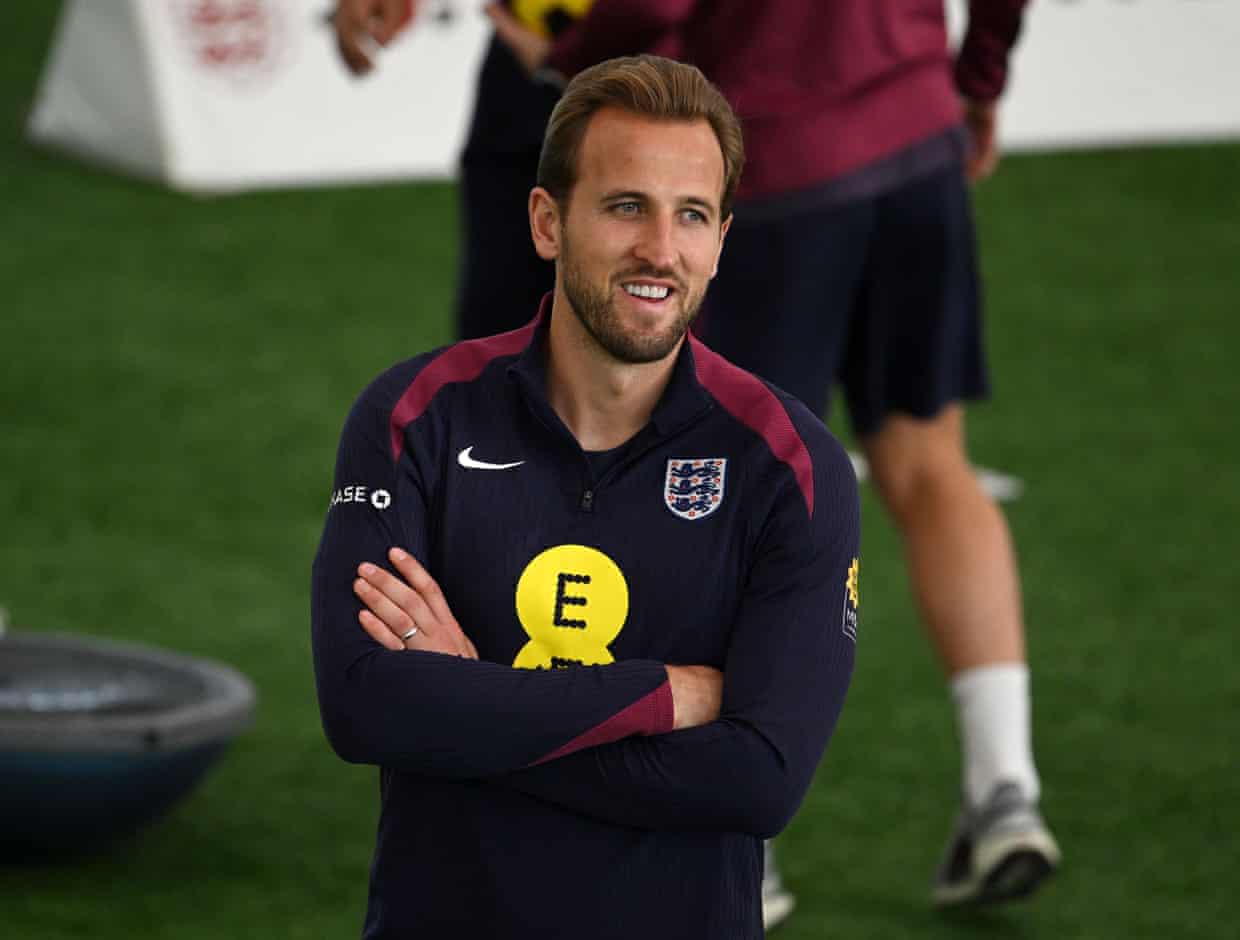 Harry Kane em ação pelo Bayern de Munique em jogo da Champions League.