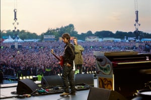 technical problems at the Oasis gig at Heaton Park JULY 2009 Jill Furmanovsky