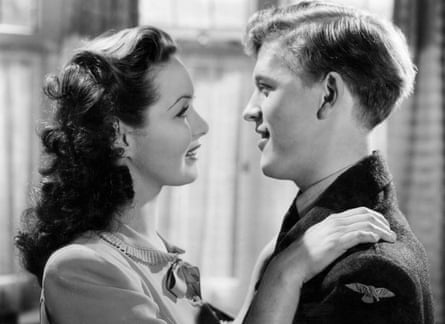 Patricia Roc and Gordon Jackson in Millions Like Us.