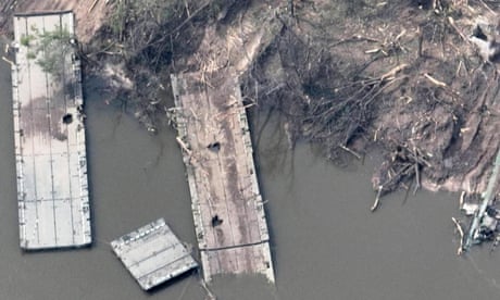 Pontoon bridges blown up over the Siverskyi Donets River i