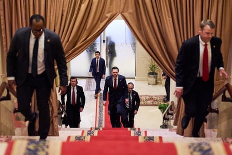 मध्य पूर्व संकट लाइव: शांति वार्ता से पहले अमेरिकी और ईरानी दूतों ने पाकिस्तानी पीएम से मुलाकात की