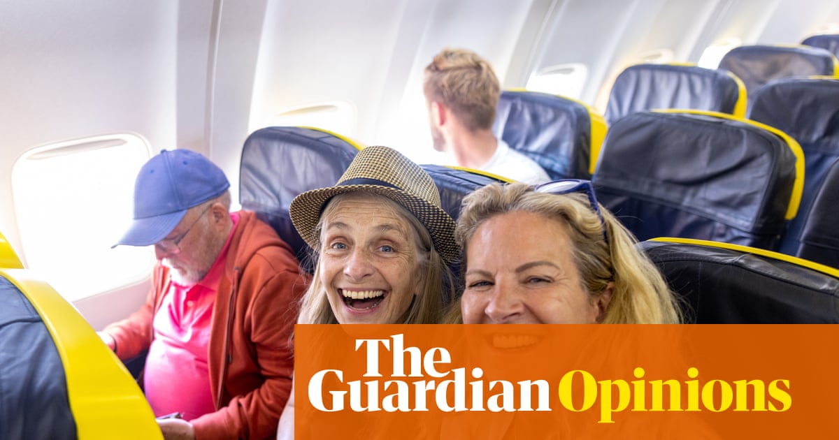 Middle seats on planes are unpopular – so what can we learn from those who pick them? | Emma Beddington