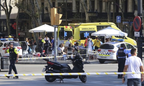 Injured people are treated in Barcelona.