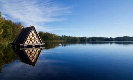 Stedsans cabin site on Lake Halla, Sweden Cool Stays