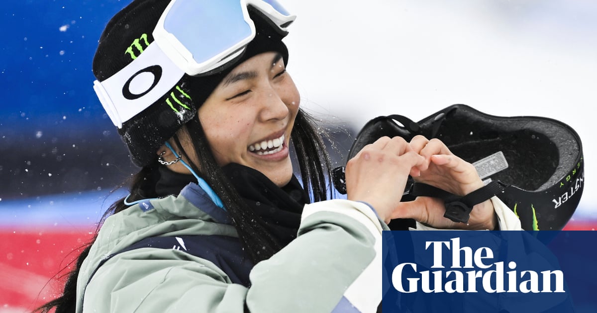 Chloe Kim Wins Third World Title, Eyes Olympic Gold