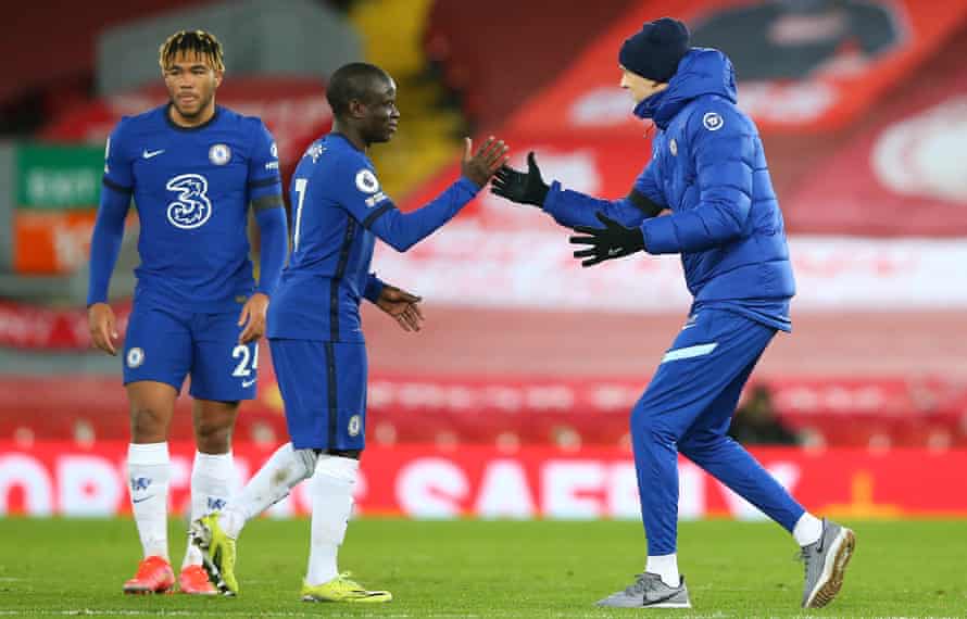 Chelsea’s manager Thomas Tuchel celebrates with N’Golo Kanté at Liverpool
