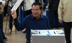 Hun Sen votes