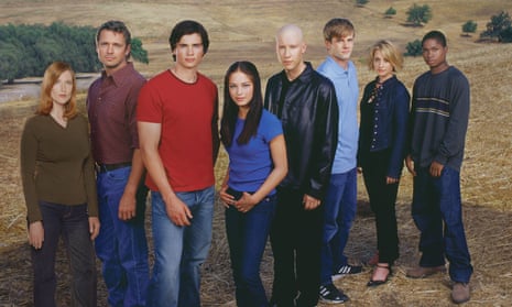 Small-town boy... Tom Welling (third from left) and the Smallville cast