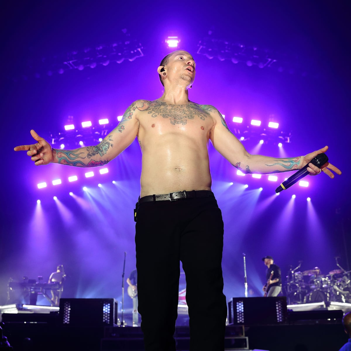 Linkin Park Review Nu Metal Escapees Move Beyond Teen Angst Linkin Park The Guardian Linkin Park Review Nu Metal Escapees Move Beyond Teen Angst Linkin Park The Guardian