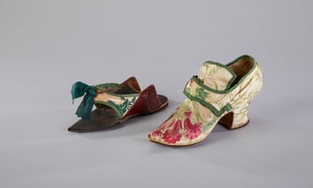 Women’s Georgian silk satin brocade shoes c1730-50