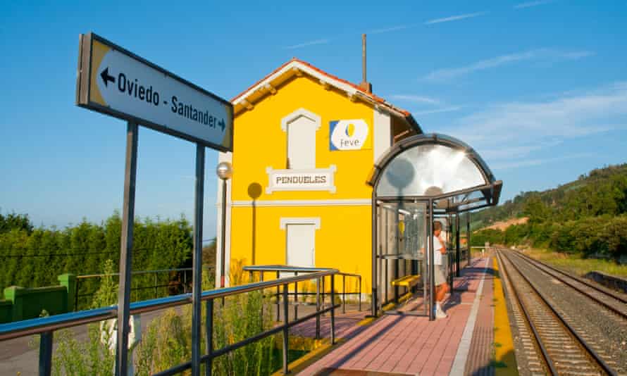 Pendueles station, Asturias, Spain