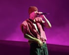 Justin Bieber performs surprise acoustic gig in beleaguered Los Angeles park