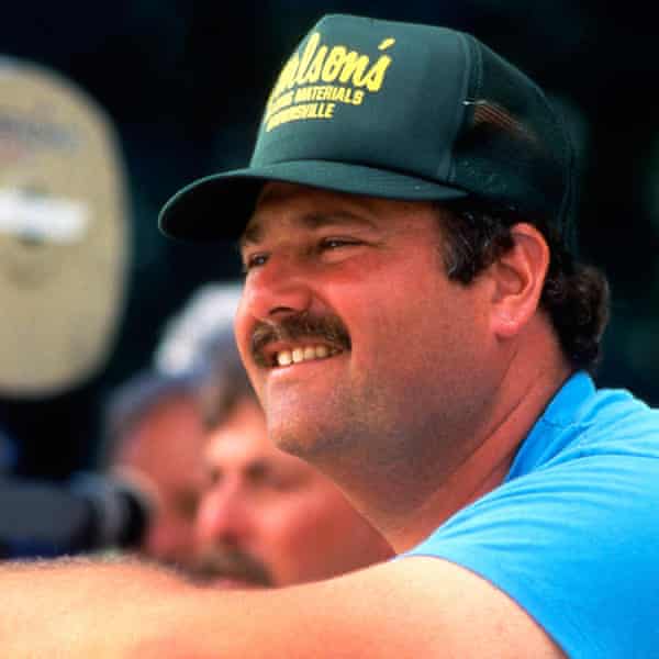 Rob Reiner shooting Stand By Me.