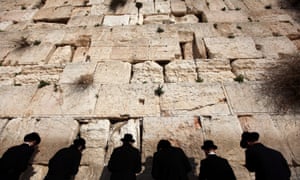 crumbling stone in the western wall exposes jerusalem s religious