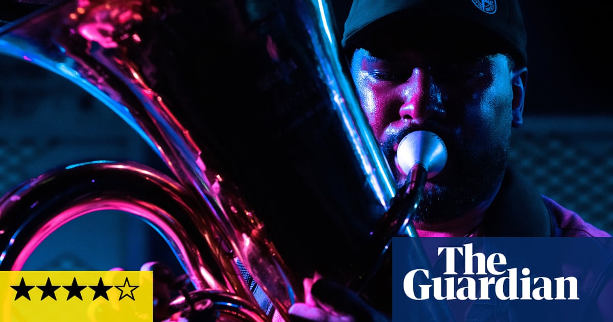 Theon Cross review – more oomph than oompah from jazz-tuba champion