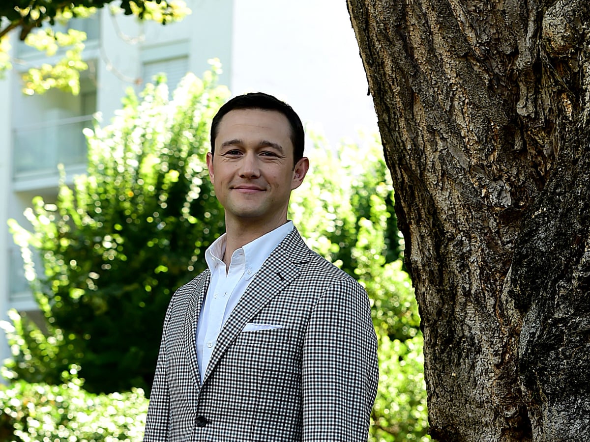 Joseph Gordon Levitt Playing A Cop Means Something Different Now Film The Guardian