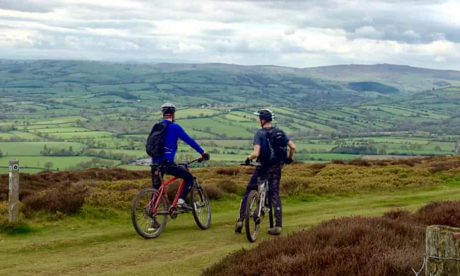 Cycling in the Shropshire Hills