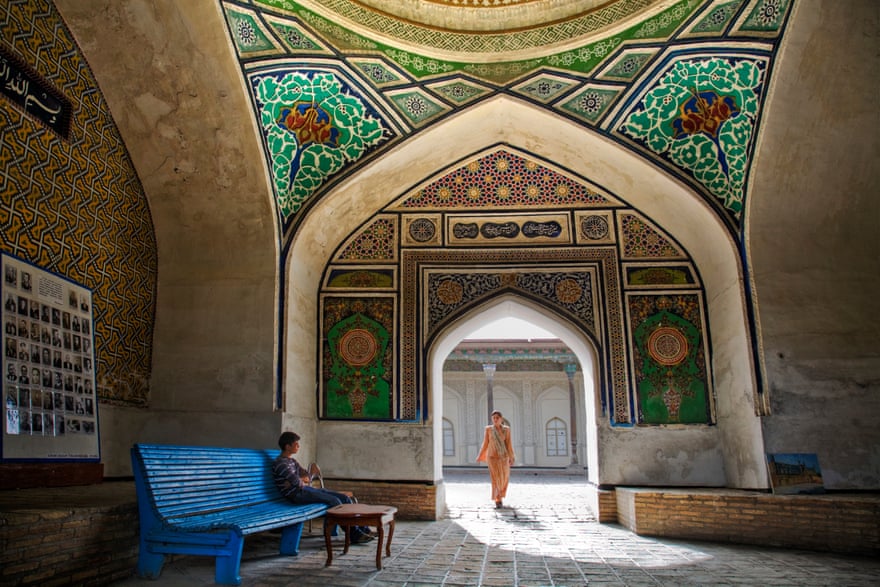 Tiled, mosaic archway and courtyard at Khan's Palace, Kokand, Uzbekistan.