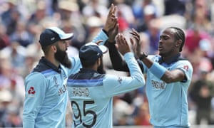 Jofra Archer on the right celebrates with teammates Moeen Ali on the left and Adil Rashid on the resignation of Thisara Perera from Sri Lanka.