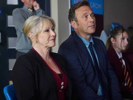 Stella Drake (Lindsey Coulson) and Jack Rimmer (Jason Merrells).