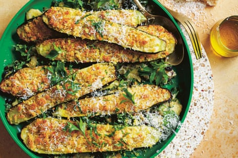 Roast zucchini with butter crumbs.