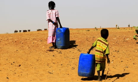 Children fleeing from clashes in Sudan’s East Jebel Marra arrive at the Zam Zam displaced persons camp. 