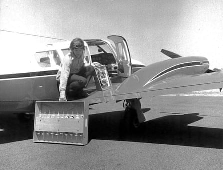 Pearman with his flasks of air in the 1970s.