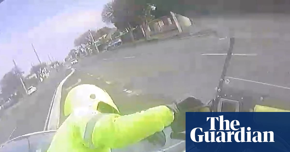 Australia Post Releases Footage of Posties Being Hit by Cars as It ...