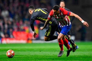 FBL-EUR-C1-ATLETICO-JUVENTUSJuventus Cristiano Ronaldo is converted into the ground by Atletico Madrid Jose Gimenez.