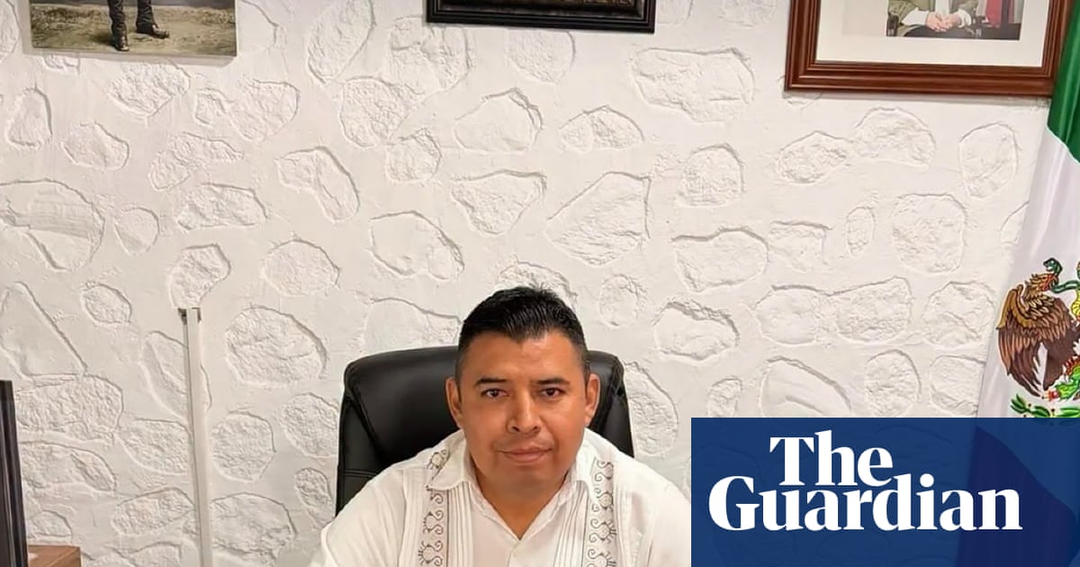 Mayor shot dead in Mexico months after surviving assassination attempt