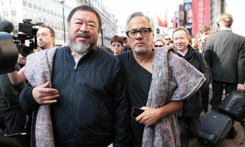 Ai Weiwei and Anish Kapoor set off on their march from the Royal Academy of Arts in London.