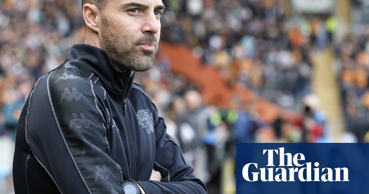 Hull sack head coach Ruben Selles despite avoiding drop
