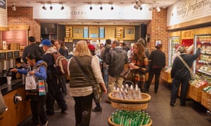 Pret a Manger at Penn Station: customers can serve themselves filter coffee, and have a choice of salad dressings.