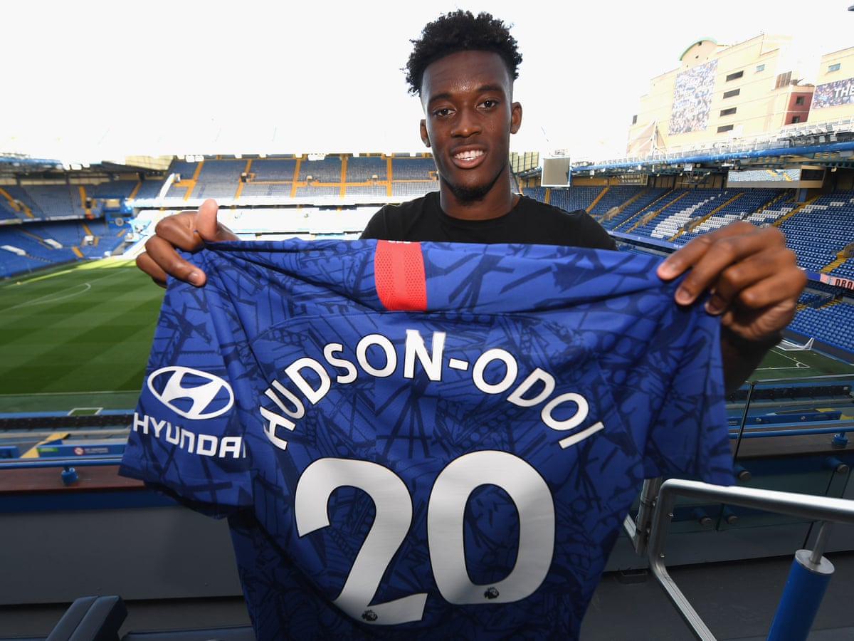 Callum Hudson Odoi Commits To Chelsea With New Five Year Contract Chelsea The Guardian