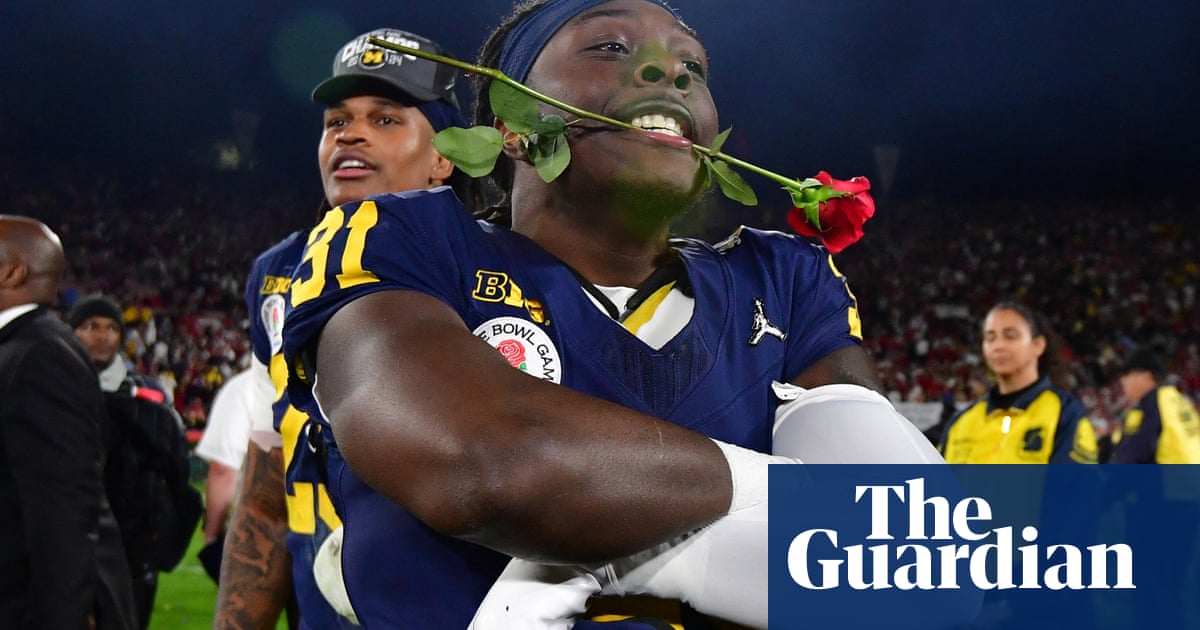 Wolverines печелят с 27 20 в OT за да достигнат мача