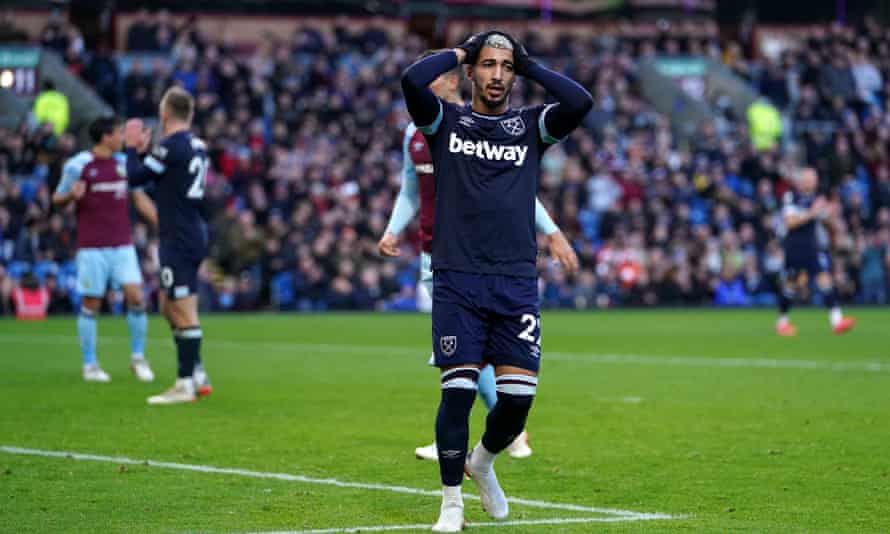 Kata Ben Rahma, pemain West Ham, usai sempat memohon.