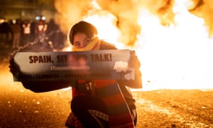 Tsunami Democratic protestor