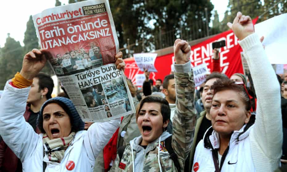 Protesters outside the Cumhuriyet office after the arrest of editor-in-chief Murat Sabuncu. 