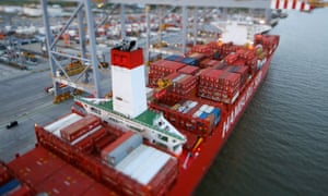 Container ship at London Gateway Port