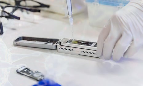 Sequencing at an Oxford Nanopore lab. The company made a stellar 2021 debut in London, where tech companies make up only about 2% of the market. 