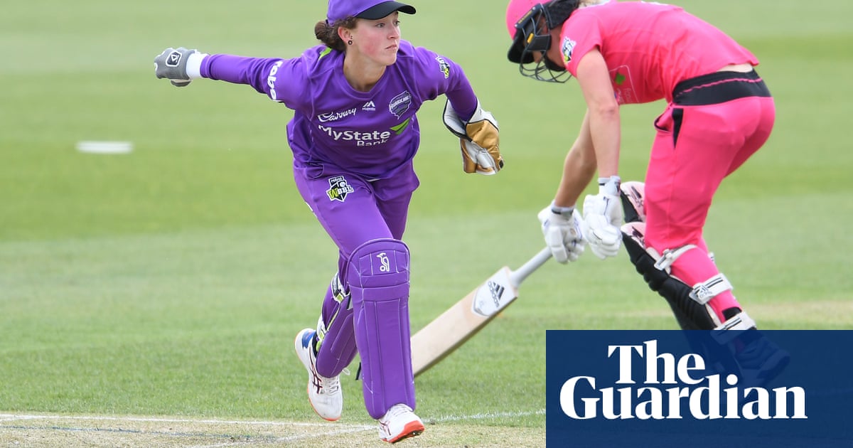 Cricket Australia bans Emily Smith for posting Hobart team on Instagram