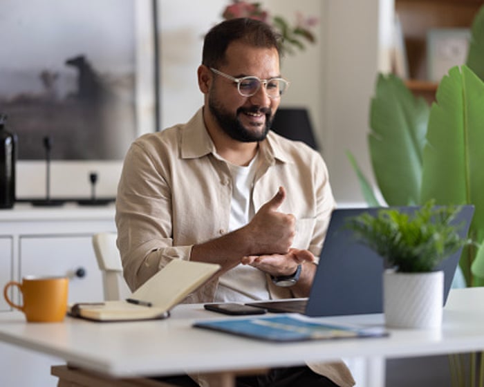 ‘Talk to us about your export ambitions’: discover how the UK government’s export credit agency helps small businesses unlock global opportunities